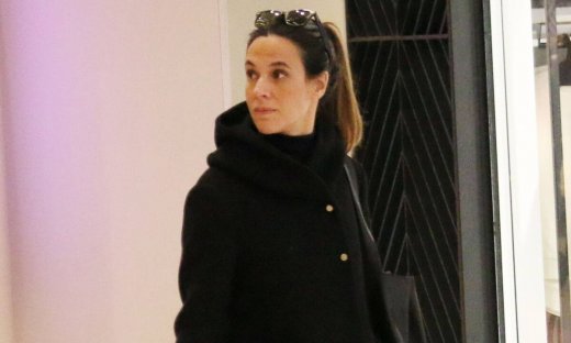 paratise-tin-tileorasi-egine-pilotos-echei-3-paidia-megalose-i-exafanisi-tis-izampela-kogevina-amp-038-i-tepastia-allagi-sta-46-tis-332795