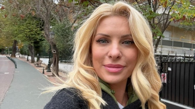 oyres-gia-na-doyn-etsi-tin-menegaki-pozare-gia-oloys-mprosta-sto-pio-diasimo-magazi-sto-kentro-tis-athinas-329586