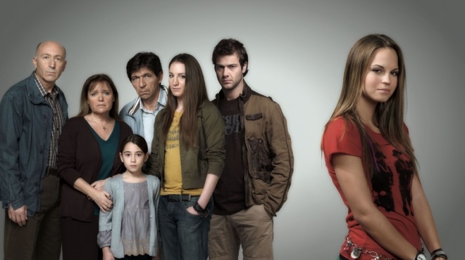 patritsia-milik-peristeri-chathike-gia-10-chronia-epistrefei-me-agapimeni-seira-kai-moiazei-sa-na-min-tin-aggixe-o-chronos-344127