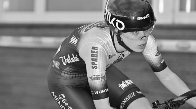 dystychos-neos-thrinos-nekri-19chroni-athlitria-amp-8211-skotothike-eno-ekane-proponisi-342624