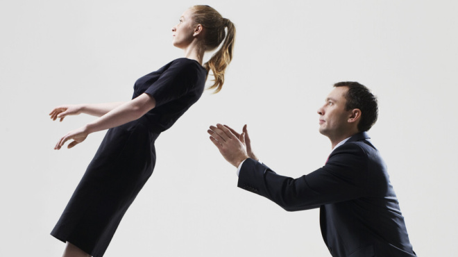 den-apokalyptoyn-pote-mystiko-se-stirizoyn-kai-einai-panta-dipla-soy-o-ti-ki-an-ginei-ta-4-zodia-poy-mporeite-na-toys-empisteyeste-me-kleista-matia-342895