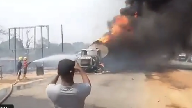 adianoiti-tragodia-tora-60-nekroi-apo-ekrixi-vytioforoy-me-kaysima-thrinos-sti-chora-340573