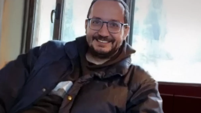 gia-1i-fora-sti-dimosiotita-fotografies-apo-to-simeio-vrethike-i-soros-toy-39chronoy-vasili-kalogiroy-amp-8211-edo-akrivos-itan-350785