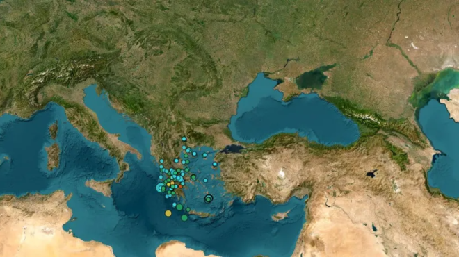 seismos-tora-trantachtike-olokliri-to-nisi-apo-ta-richter-petachtikan-exo-apo-ta-spitia-toys-oi-katoikoi-344741