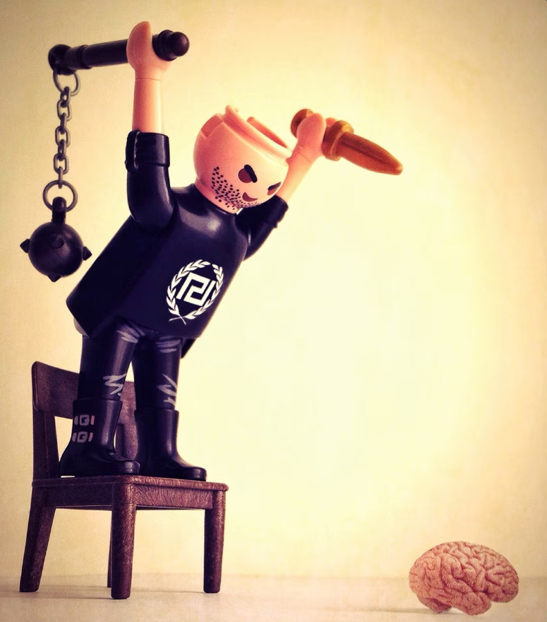 Πέθανε ο Νίκος Παπαδόπουλος