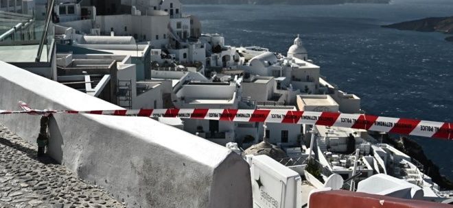 ayto-poy-mathame-prin-10-amp-8242-gia-toys-seismoys-stin-santorini-den-to-perimename-amp-8211-to-cheirotero-senario-gia-to-nisi-mas-vgainei-alithino-346144