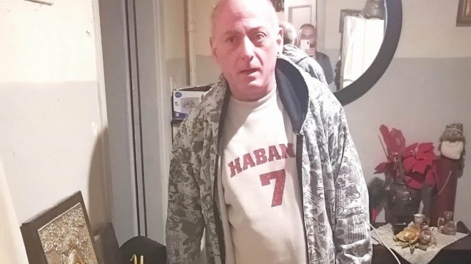 nea-zoi-gia-ton-giorgo-lampato-oikogeneia-agapimenoy-aeimnistoy-ithopoioy-toy-edose-spiti-chari-se-aytoys-mporo-na-chamogelao-kai-pali-357129