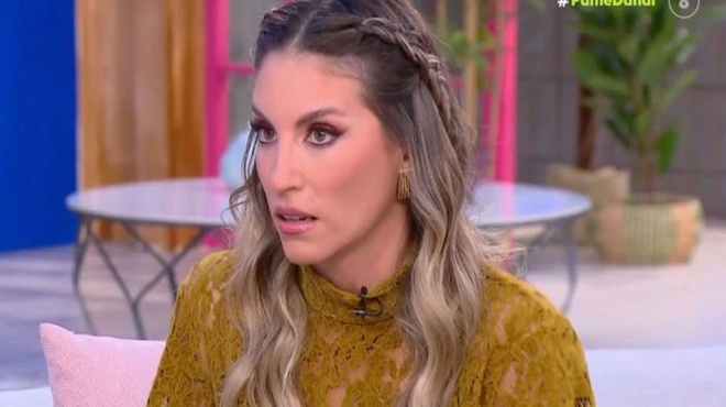 de-thelo-oyte-na-akoyo-to-onoma-tis-amp-8230-martyria-sok-amp-8211-i-apisteyti-antidrasi-tis-oikonomakoy-piso-apo-tis-kameres-otan-tin-rotisan-gia-tin-amp-8230-358078