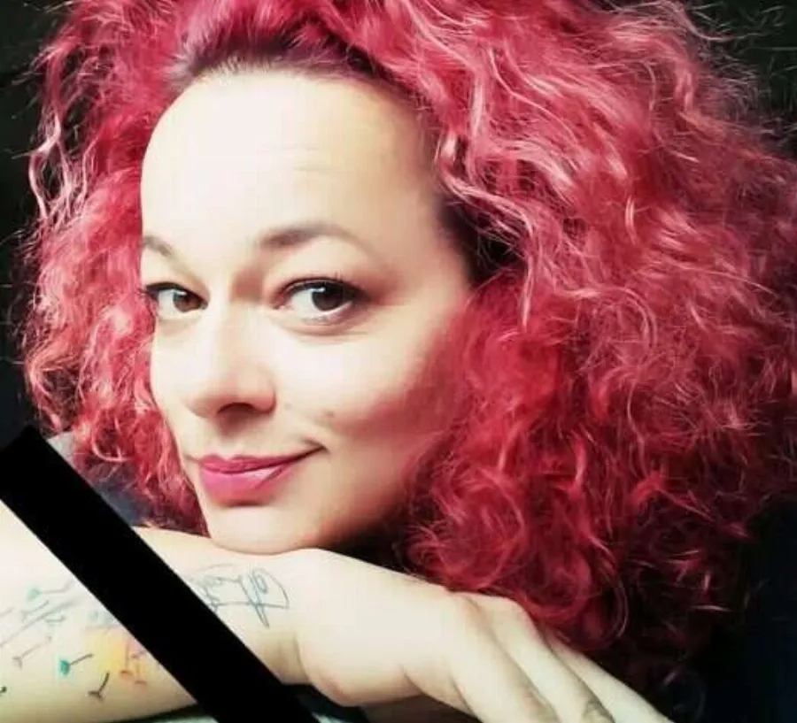 Κάηκε 48χρονη τραγουδίστρια