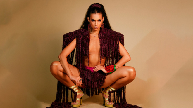 vrazilia-oi-treis-kallones-toy-fetinoy-karnavalioy-sto-rio-poy-eginan-pagkosmio-theama-me-osa-ekanan-353889