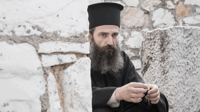 o-agios-nektarios-me-proskalese-pige-konta-ston-theo-o-aris-servetalis-ta-arnithike-ola-pire-tin-megali-apofasi-kai-den-ton-gnorizei-kaneis-368201