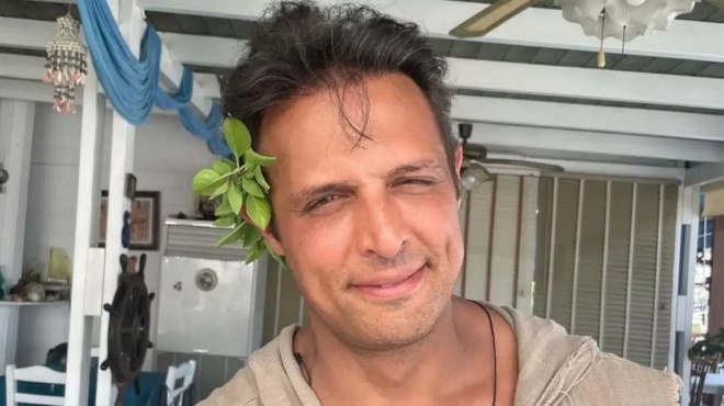 apopeira-diarrixis-sto-spiti-toy-paroysiasti-savva-poympoyra-traymatistike-mia-astynomikos-meta-apo-agria-katadioxi-364690