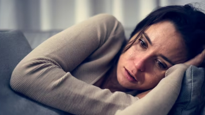 to-ypoylo-teras-tis-katathlipsis-ta-symptomata-stis-gynaikes-kai-o-tropos-antimetopisis-371753