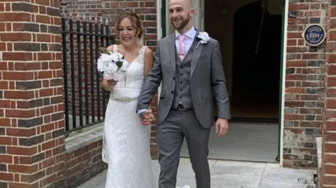 sok-me-ton-thanato-tis-28chronis-miteras-ekanan-oikogeneiakes-diakopes-pethane-xafnika-kai-tin-epestrepsan-choris-kardia-379845