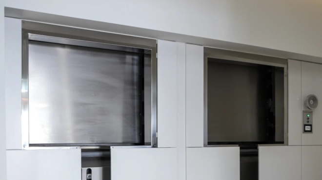 sok-se-kideia-amp-8211-stamatise-i-teleti-molis-anoixan-to-feretro-kai-eidan-oi-syggeneis-poia-gynaika-itan-mesa-amp-8230-den-pisteyan-sta-matia-toys-379924