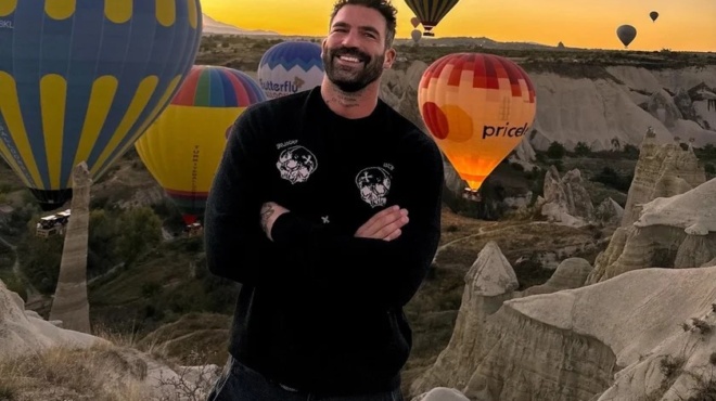 i-proin-moy-nomizei-oti-echo-paei-diakopes-me-tin-amp-8230-o-dimitris-alexandroy-deichnei-oli-tin-alitheia-me-ena-vinteo-kai-kleinei-stomata-380387