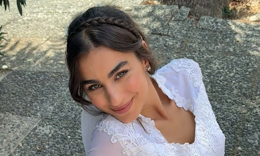 xana-eroteymeni-i-michalopoyloy-poios-einai-o-neos-tis-syntrofos-373872