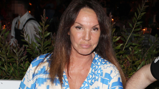 vana-mparmpa-to-proto-vinteo-tis-meta-to-egkefaliko-poy-ypesti-ayto-poy-paratirisan-oloi-381868