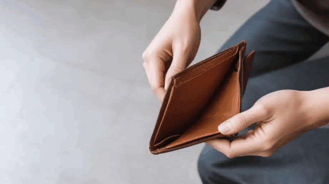 ti-chroma-prepei-na-echei-to-portofoli-sas-an-thelete-na-travate-ta-chrimata-san-magniti-ti-einai-groysoyzia-374879