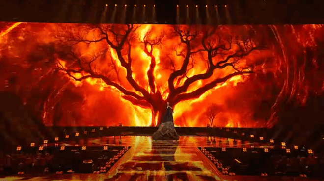 dierreyse-meta-tin-emfanisi-ston-teliko-salos-me-to-klemmeno-skiniko-tis-klaydia-i-leptomereia-poy-to-prodose-378272