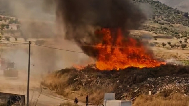 megali-fotia-stin-attiki-synagermos-stin-pyrosvestiki-gia-na-min-xefygei-378552