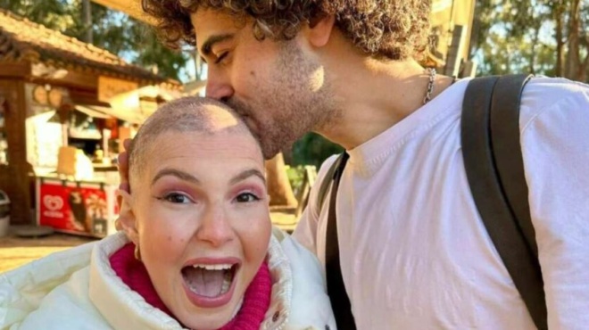 aneipoti-thlipsi-efyge-apo-ti-zoi-i-28chroni-anna-sialaroy-373407