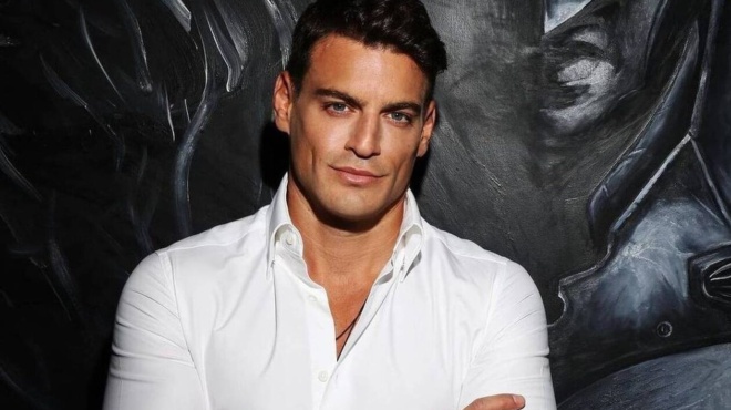 dimitris-fintirikos-i-ploysia-oikogeneia-oi-epicheiriseis-ta-18-chronia-diaforas-me-tin-melina-i-kaki-schesi-me-ton-patera-toy-o-thanatos-toy-kai-i-syllipsi-376331