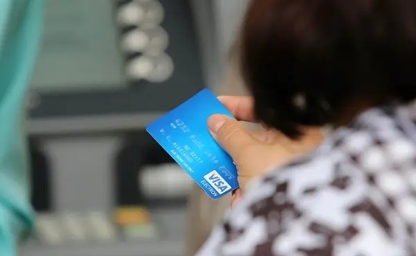 molis-eskase-amp-8211-mpainoyn-ta-lefta-apo-2-eos-6-ioynioy-stoys-logariasmoys-382472