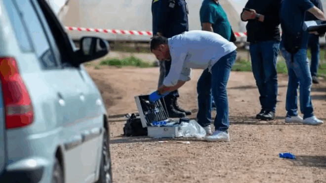 me-machairia-stin-kardia-skotose-ton-23chrono-o-drastis-meta-ti-dolofonia-pige-na-mazepsei-fraoyles-378262