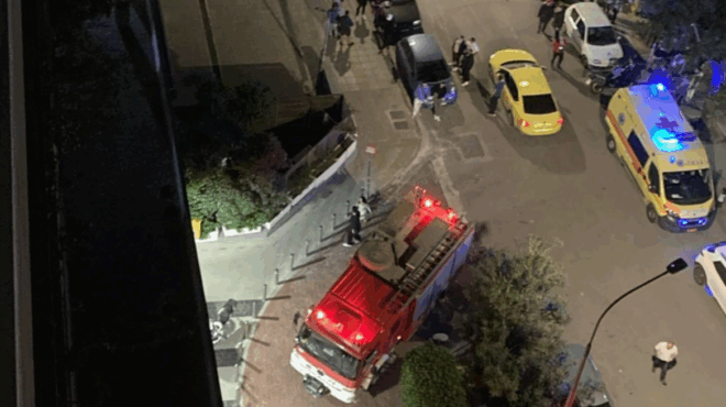 tragodia-stin-athina-amp-8220-pagose-amp-8221-i-geitonia-otan-akoystike-to-mpam-amp-8211-i-frikti-eikona-otan-vgikan-sta-mpalkonia-toys-378512