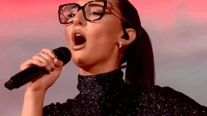 sarose-i-klaydia-ston-imiteliko-tis-eurovision-377447