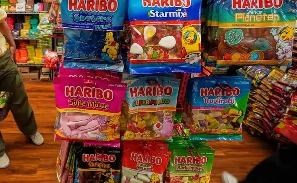 ektakti-anakoinosi-gia-tin-etairia-haribo-amp-8211-anakaloyntai-pasignosta-zeledakia-amp-8211-ti-vrikan-mesa-se-3-syskeyasies-381952