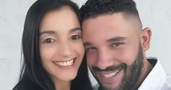 machairose-tin-syntrofo-toy-mechri-thanatoy-epeidi-toy-dagkose-to-dachtylo-stin-erotiki-epafi-382096