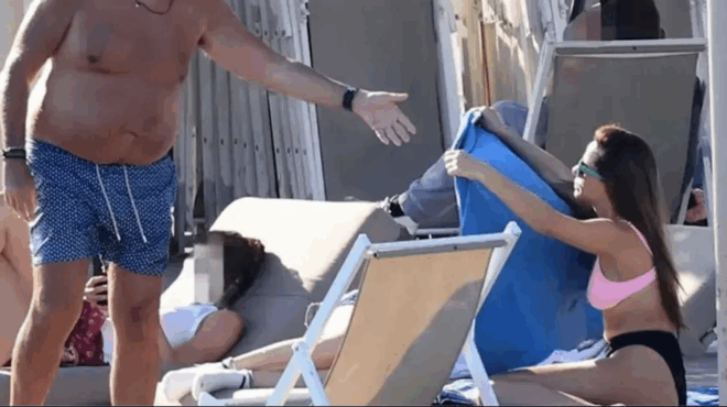 giorgos-liagkas-maria-antona-koini-emfanisi-me-magio-stin-paralia-tis-voyliagmenis-380084