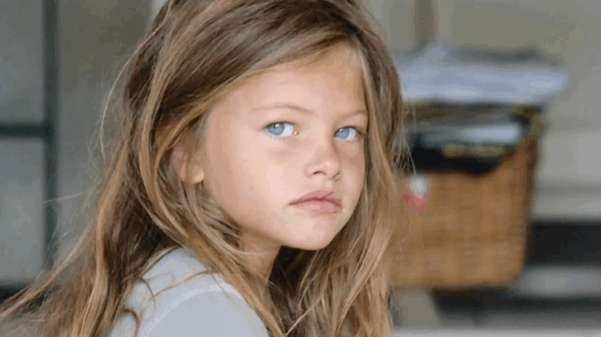 thylane-blondeau-pos-einai-simera-to-pio-omorfo-koritsi-ston-kosmo-i-astheneia-poy-tin-talaiporei-kai-i-megali-allagi-381738