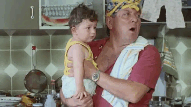 i-katarameni-tainia-to-tragiko-telos-kai-o-xafnikos-thanatos-toy-agorioy-poy-epaixe-ton-mikro-chrysantho-ston-teleytaio-antra-me-ton-voytsa-383538