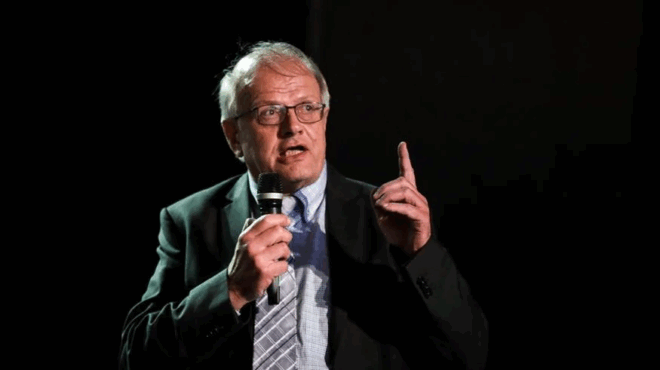 tselentis-gia-seismo-stin-kriti-prosochi-stis-paralies-apomakrynete-ta-paidia-383555