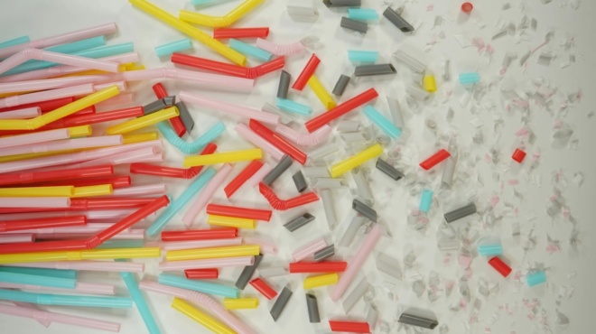 an-diavaseis-ayto-den-tha-xanapareis-plastiko-mpoykalaki-me-nero-pote-stin-zoi-soy-amp-8211-des-giati-389242