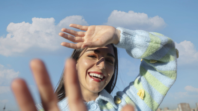 foyskonoyn-oi-logariasmoi-toys-gemizei-i-tsepi-toys-loyzontai-sta-fragka-ta-3-zodia-poy-ton-ioynio-travane-ta-lefta-san-amp-8230-magnitis-383434