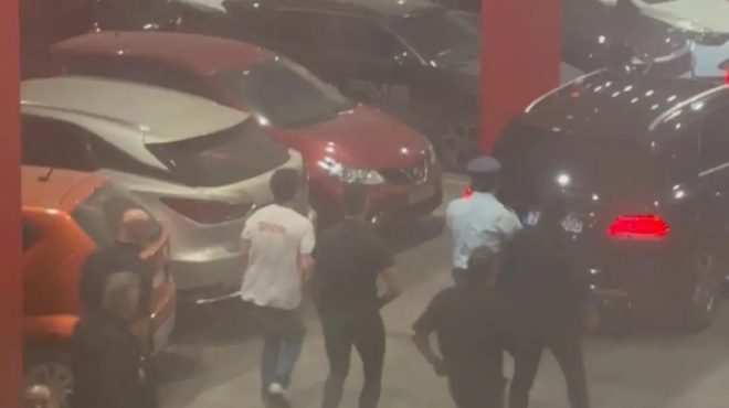 ayta-den-ta-edeixan-oi-kameres-ti-egine-sto-parkingk-toy-sef-amp-8211-i-stigmi-poy-o-dimitris-giannakopoylos-apochorei-apo-to-gipedo-382982