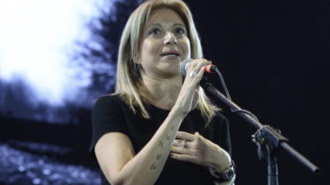 ekane-tin-kinisi-i-karystianoy-astamatiti-kai-etoimi-na-rixei-tin-kyvernisi-384167