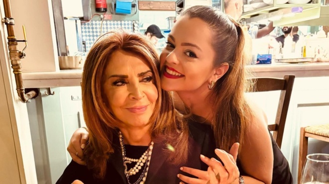 poios-paylos-nte-gkres-to-aristokratiko-spiti-tis-mimis-ntenisi-einai-to-pragmatiko-palati-sto-kentro-384426