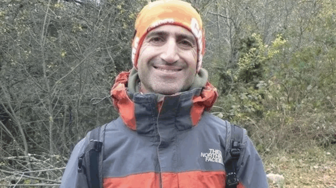 anatropi-amp-8211-ti-vrike-o-diasostis-mesa-stin-charadra-30-metra-makria-apo-to-nekro-oreivati-amp-8211-ta-deichnei-amp-8230-ola-385924