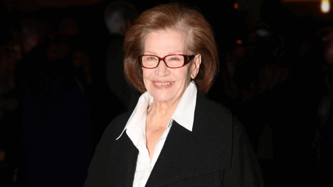 thlipsi-ston-kallitechniko-kosmo-pethane-i-agapimeni-protagonistria-toy-thrylikoy-retire-386411