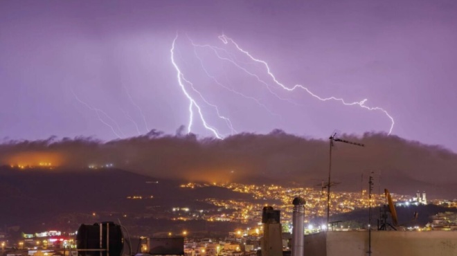 kairos-telos-to-kalokairi-gia-ton-ypoloipo-ioynio-amp-8211-ta-nea-dedomena-poy-amp-8220-tromaxan-amp-8221-toys-meteorologoys-385291