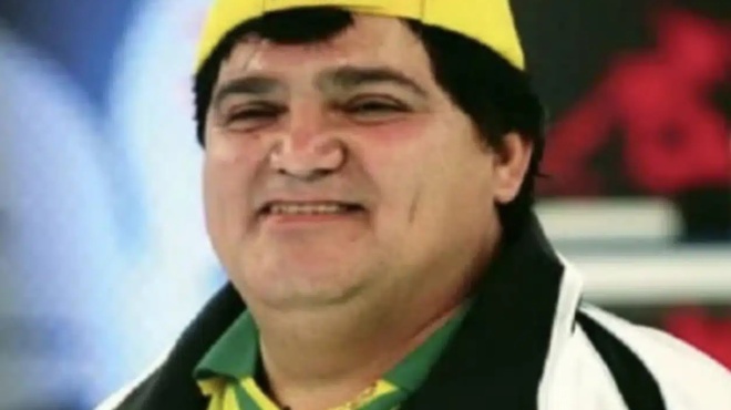 den-tha-ton-anagnorize-toy-i-annita-pania-o-katman-apo-ta-paratragoyda-allaxe-emfanisi-asprisan-ta-mallia-toy-kai-einai-agnoristos-385376