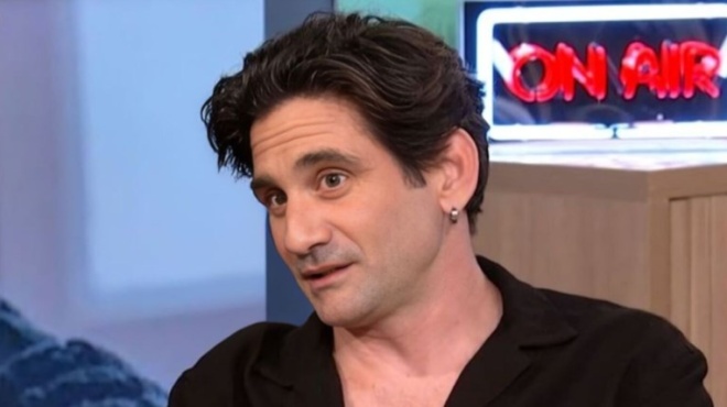 sokarei-o-ithopoios-odysseas-papaspiliopoylos-echo-dei-frikta-pragmata-ton-gonion-moy-amp-8230-na-ta-kano-sta-paidia-moy-388064