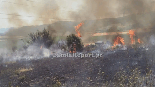 fotia-tora-ston-domoko-sikothikan-dyo-aeroskafi-387694