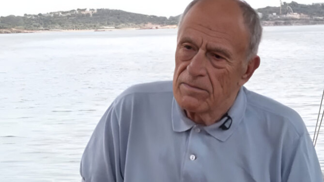 giannis-dimaras-sygklonizei-gia-ton-thanato-toy-gioy-toy-soy-eychomai-na-se-thapsoyn-ta-paidia-soy-386185