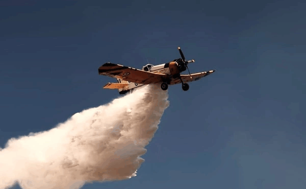 megali-fotia-tora-kaigetai-pasignosto-nisi-tis-elladas-ekkenonothike-periochi-afinoyn-ta-spitia-toys-oi-katoikoi-389982